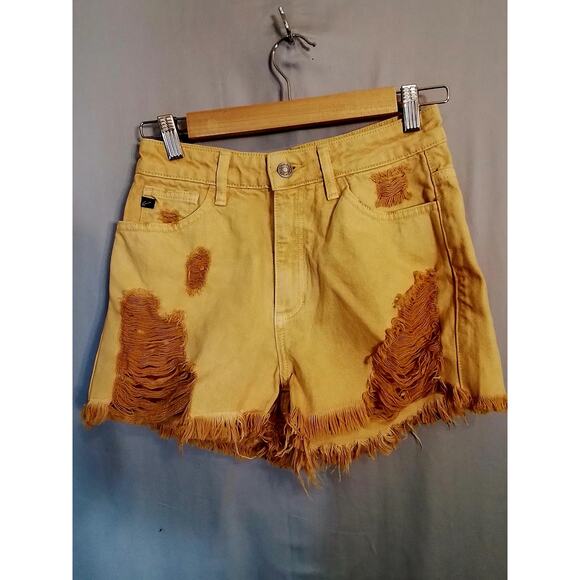 Kancan yellow shorts - Picture 1 of 5